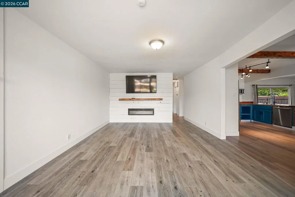 1 Lake Circle Antioch CA 94509