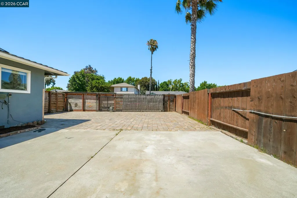 1 Lake Circle Antioch CA 94509