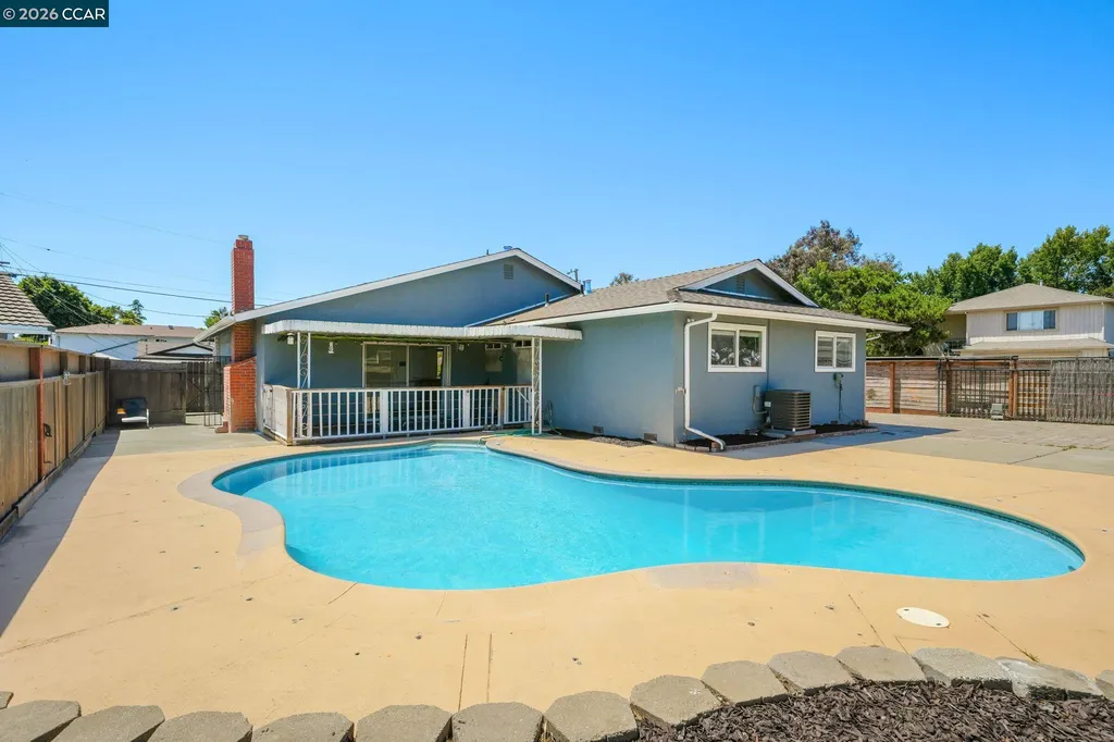 1 Lake Circle Antioch CA 94509