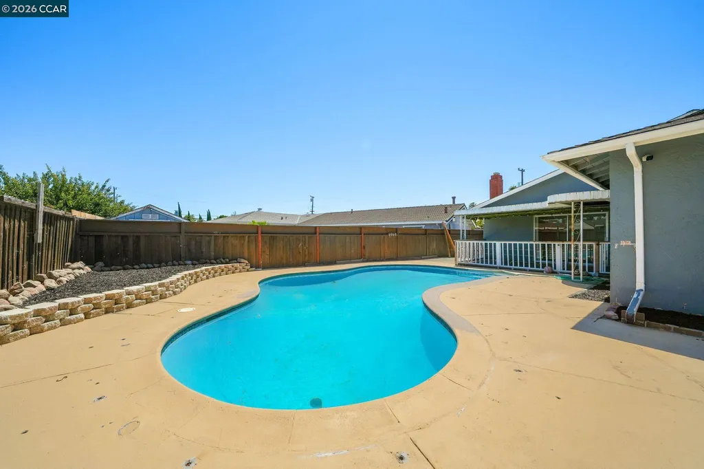 1 Lake Circle Antioch CA 94509