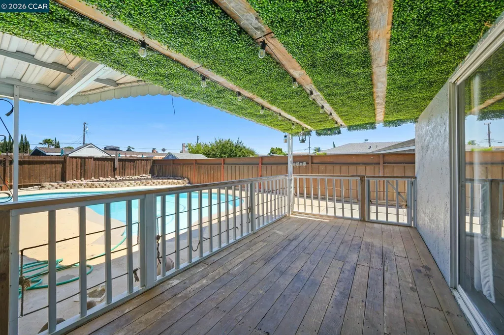 1 Lake Circle Antioch CA 94509
