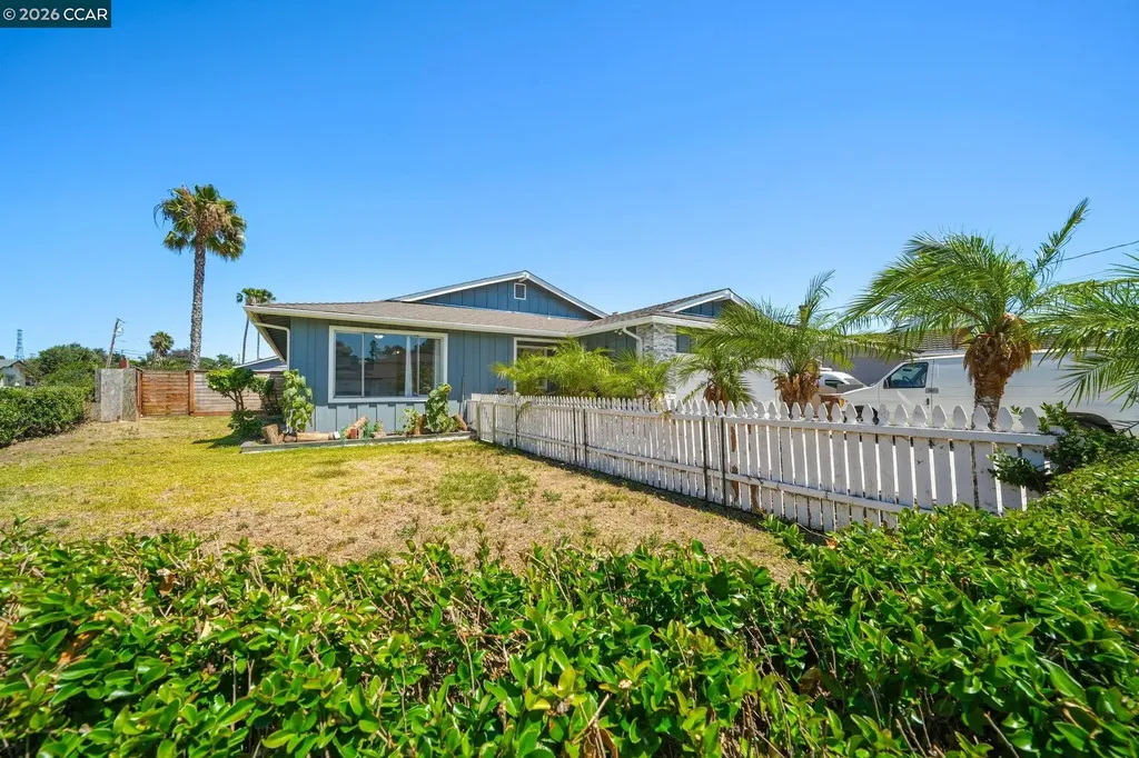 1 Lake Circle Antioch CA 94509