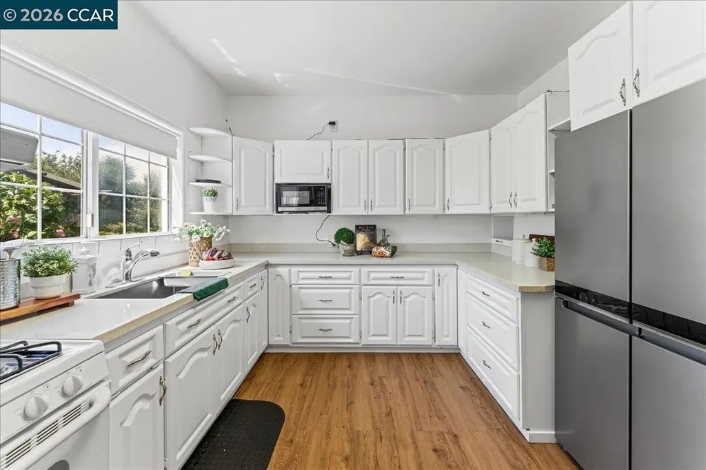 1538 Russell Street Berkeley CA 94703
