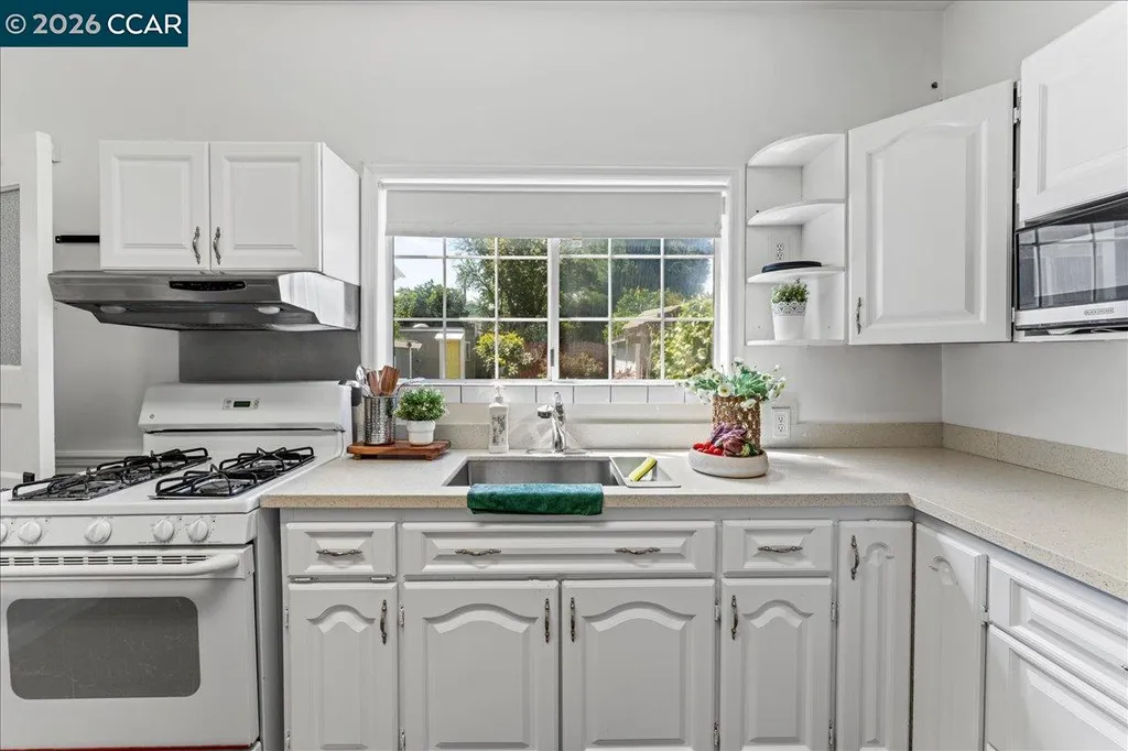 1538 Russell Street Berkeley CA 94703