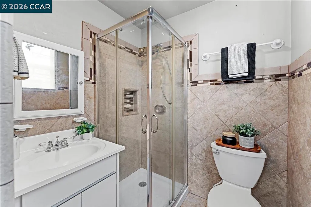 1538 Russell Street Berkeley CA 94703
