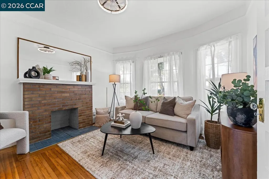 1538 Russell Street Berkeley CA 94703