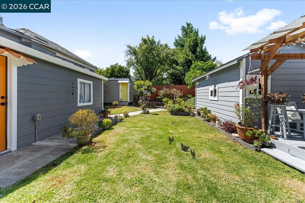 1538 Russell Street Berkeley CA 94703