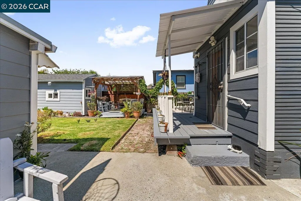 1538 Russell Street Berkeley CA 94703