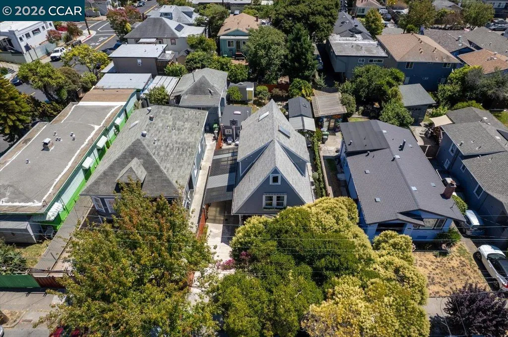 1538 Russell Street Berkeley CA 94703