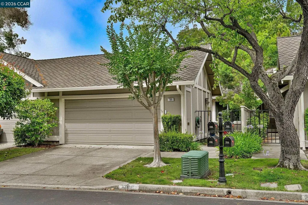 706 Lakeside Court Danville CA 94526