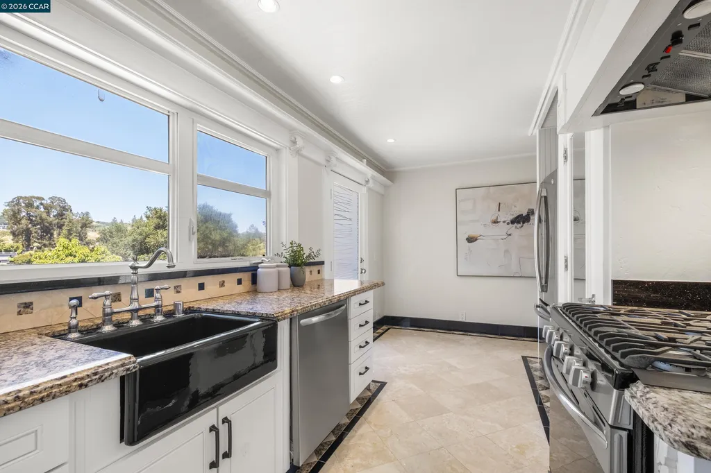 4486 Lawrence Drive Castro Valley CA 94546