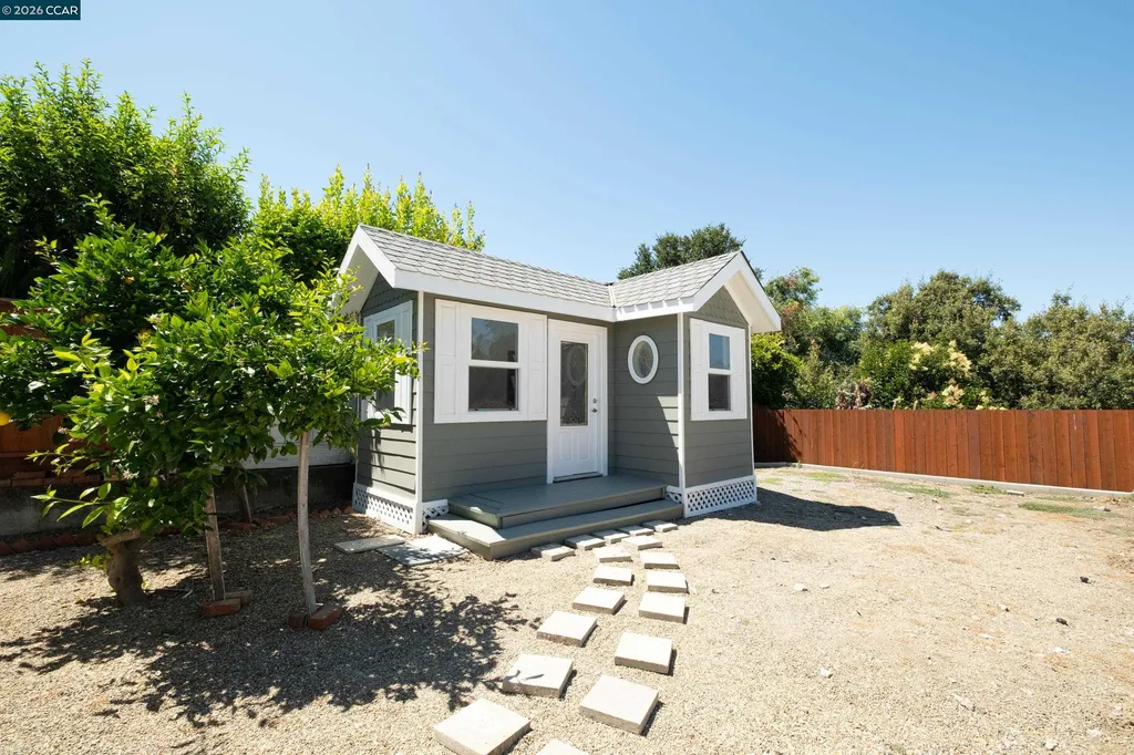 4486 Lawrence Drive Castro Valley CA 94546