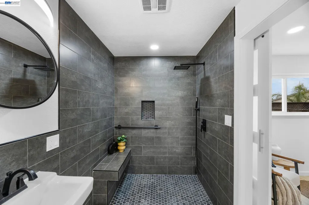 39525 Eric Street Fremont CA 94538