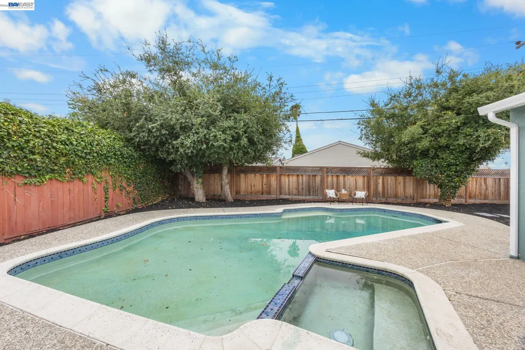 39525 Eric Street Fremont CA 94538