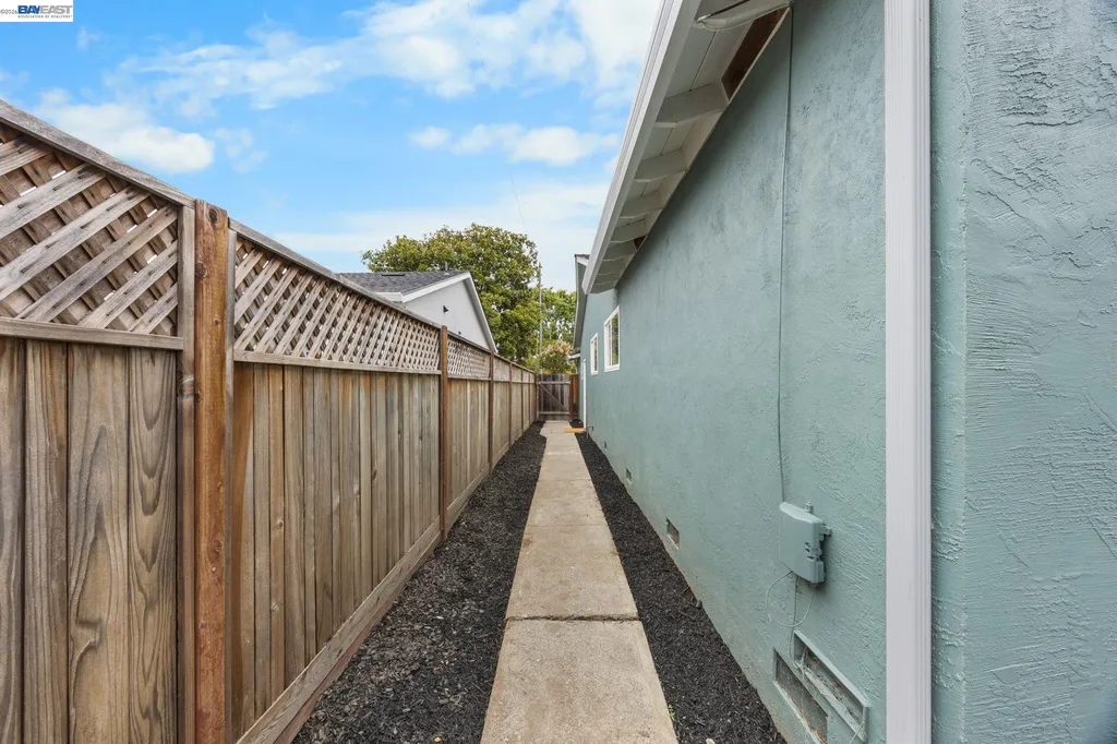 39525 Eric Street Fremont CA 94538