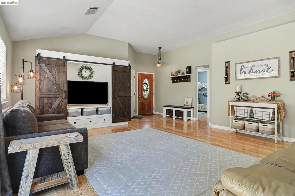 1749 Domaine Way Oakley CA 94561