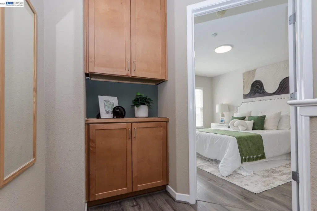 668 Grand Terrace Hayward CA 94541