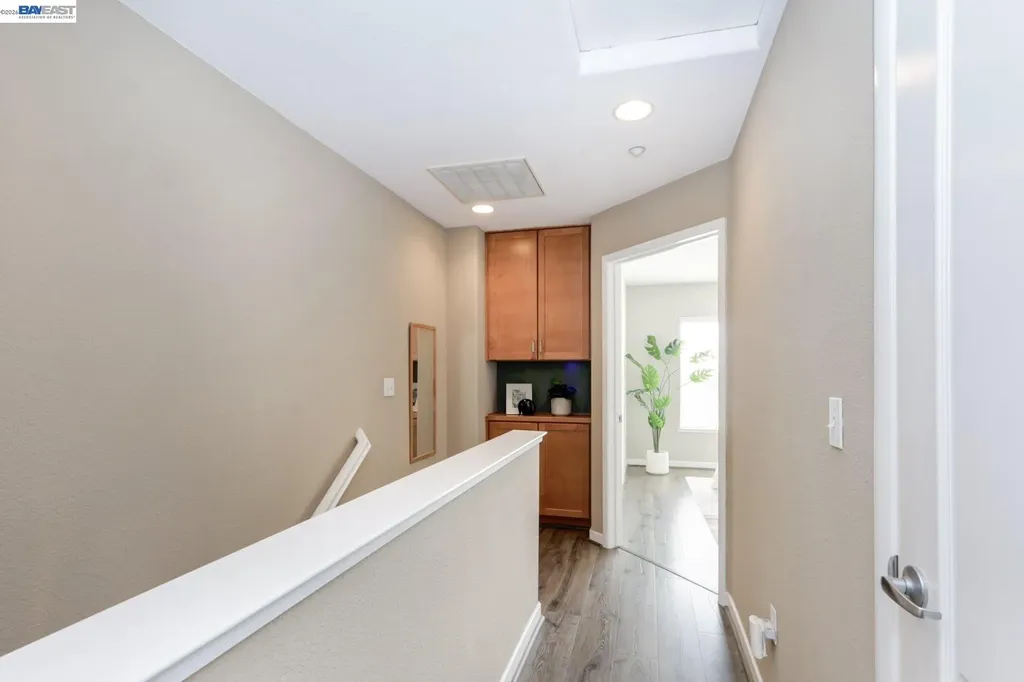 668 Grand Terrace Hayward CA 94541