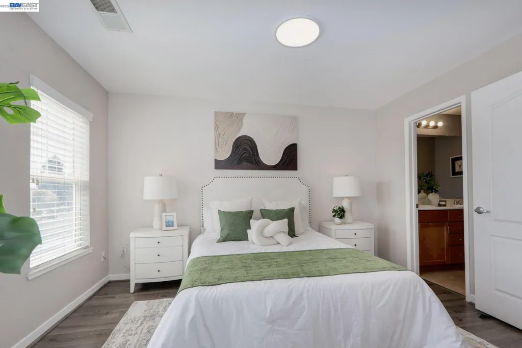 668 Grand Terrace Hayward CA 94541