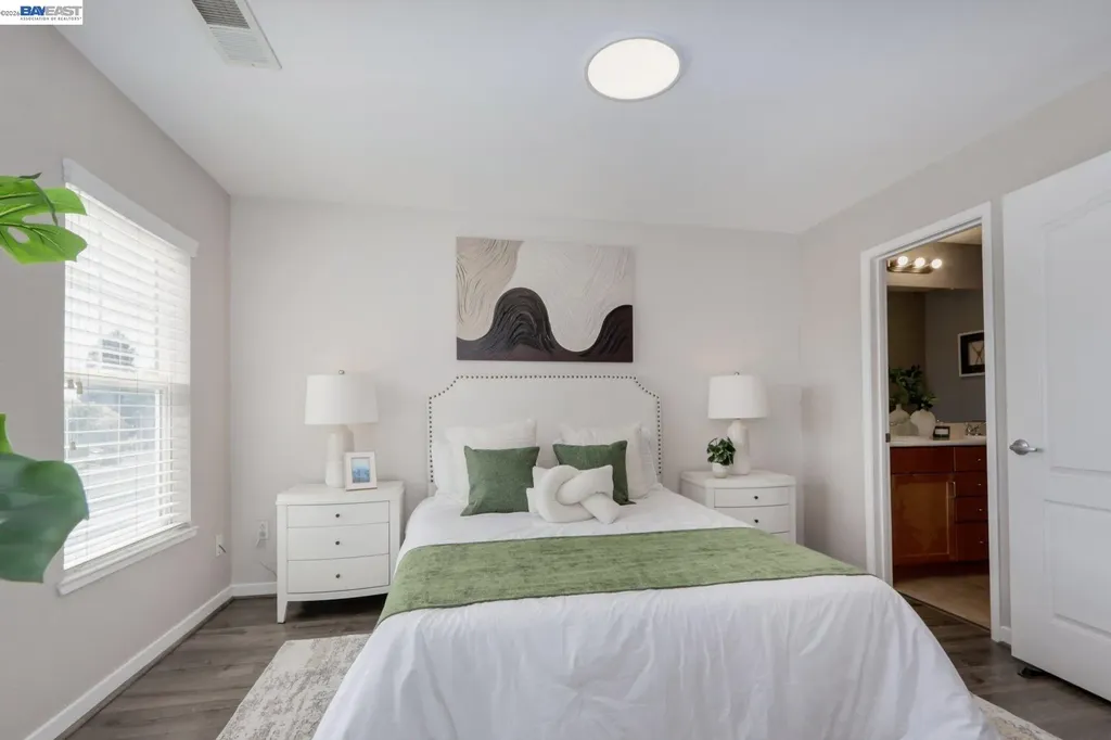 668 Grand Terrace Hayward CA 94541