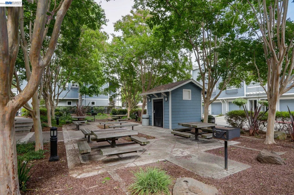 668 Grand Terrace Hayward CA 94541