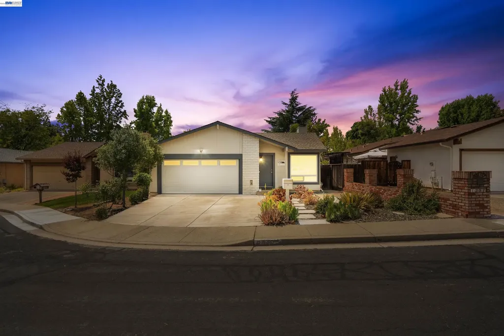1255 Cougar Lane Concord CA 94521