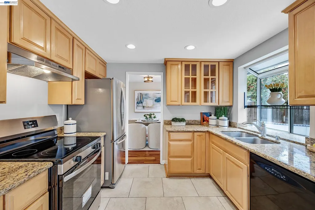 323 Sandstone Drive Fremont CA 94536
