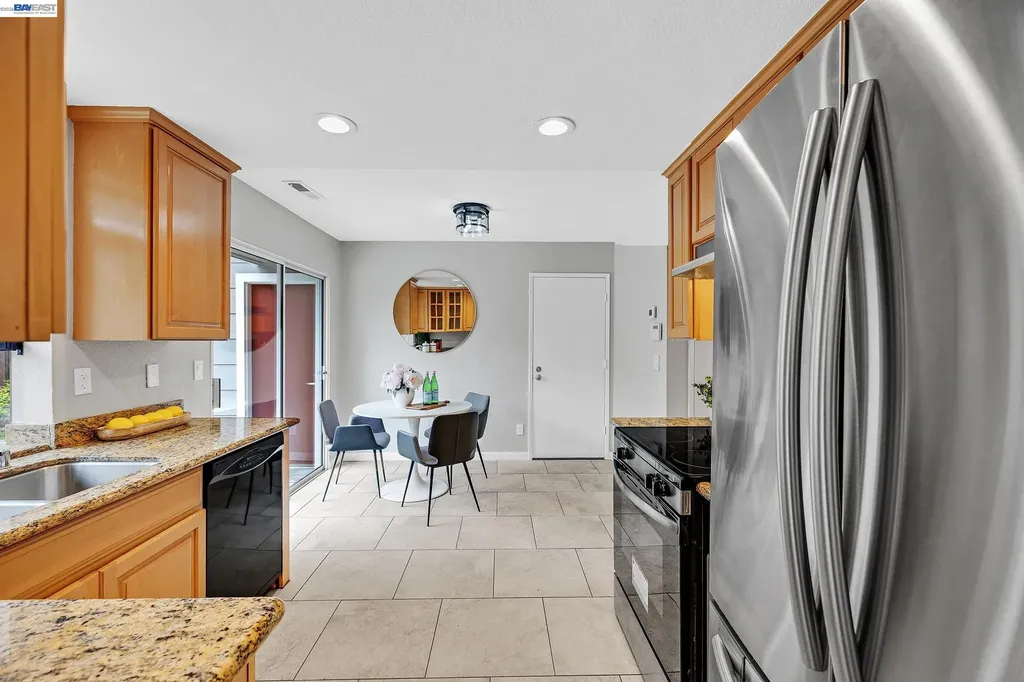 323 Sandstone Drive Fremont CA 94536