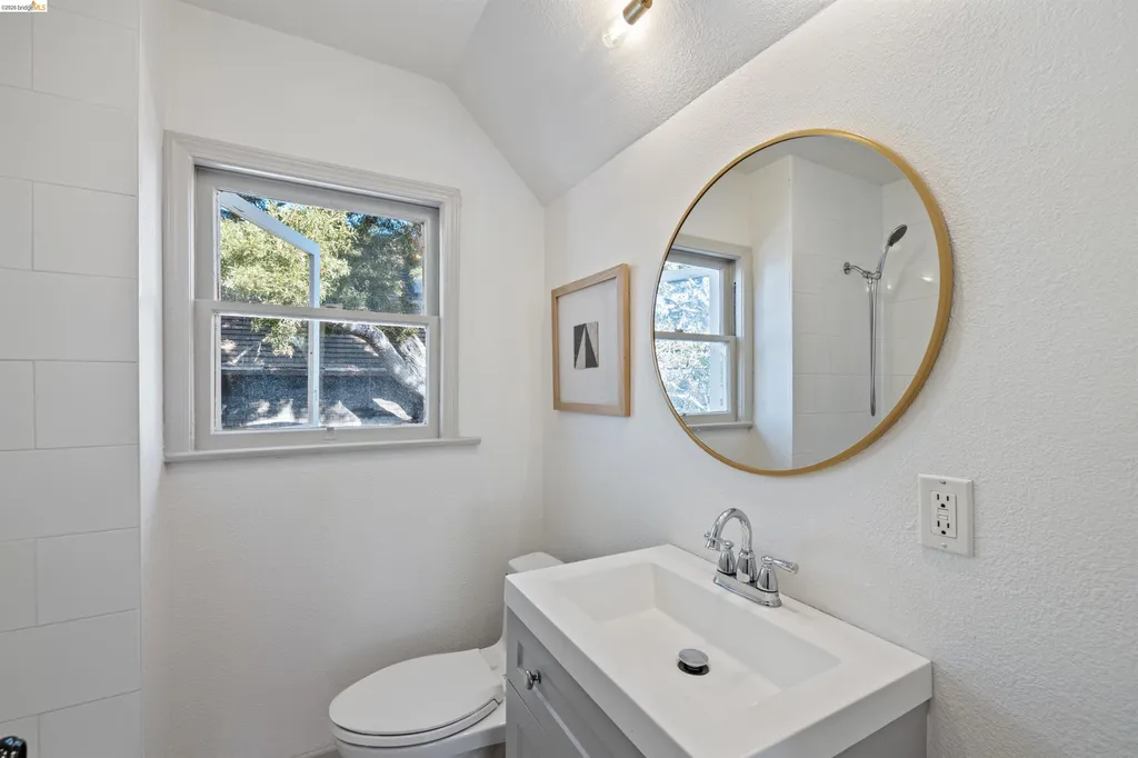 2935 Florence Street Berkeley CA 94705