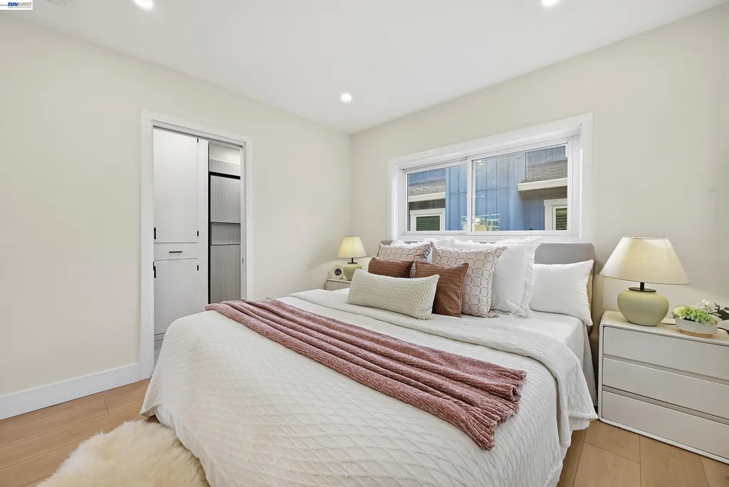22 Garden Road Alameda CA 94502