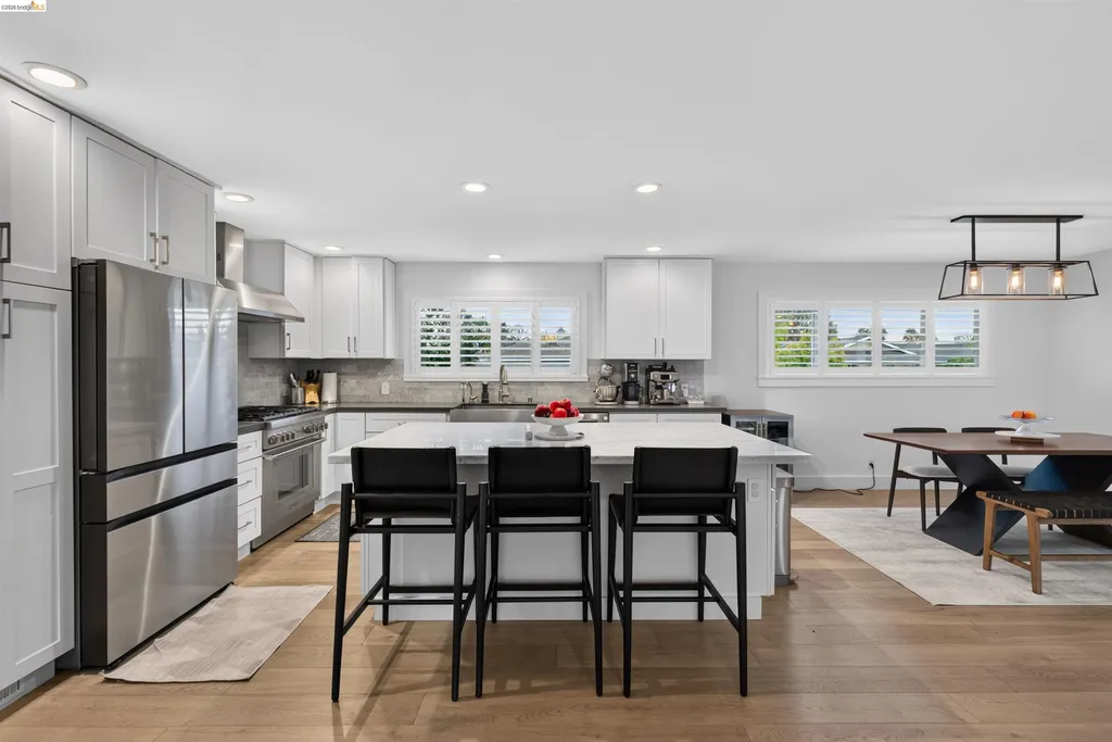 127 Peacock Drive San Rafael CA 94901