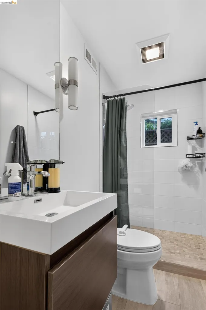 127 Peacock Drive San Rafael CA 94901