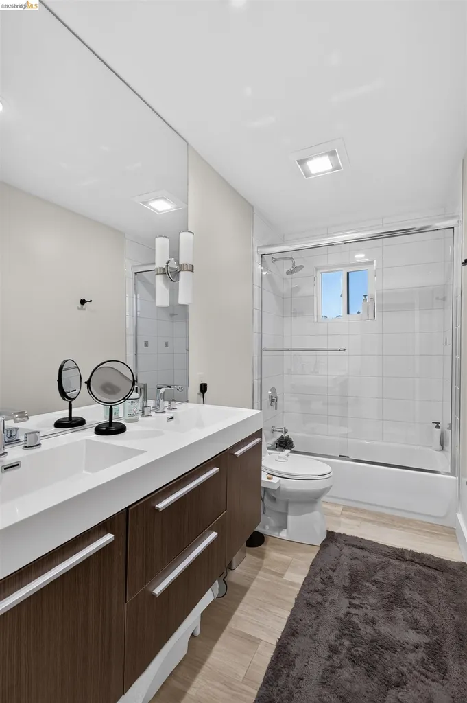 127 Peacock Drive San Rafael CA 94901