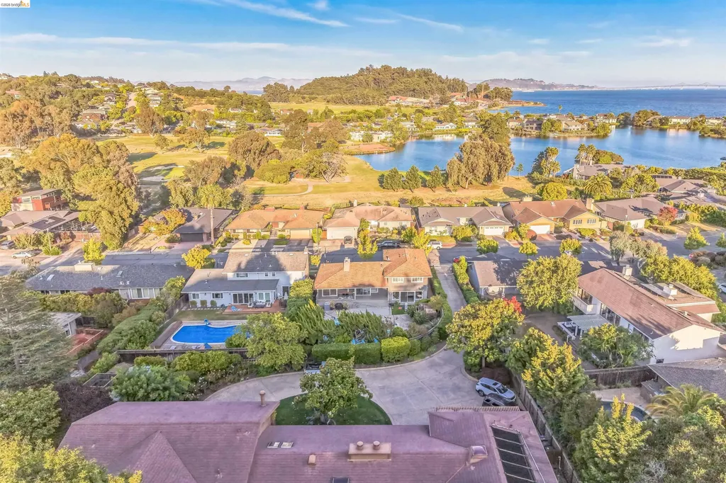 127 Peacock Drive San Rafael CA 94901