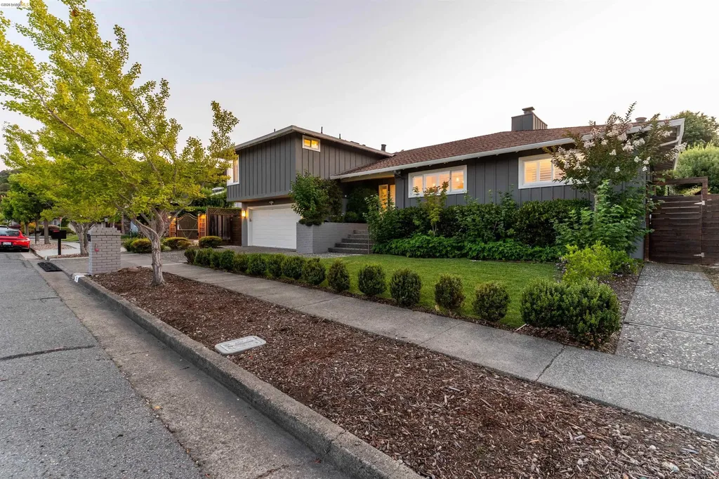 127 Peacock Drive San Rafael CA 94901