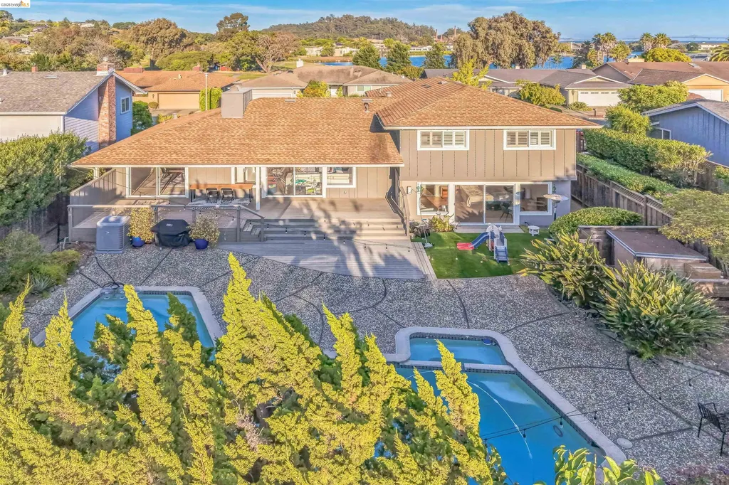 127 Peacock Drive San Rafael CA 94901