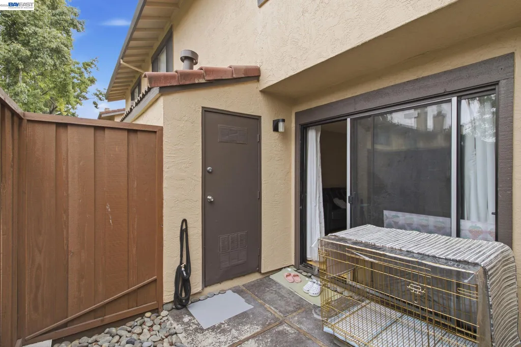 6279 Joaquin Murieta Avenue Newark CA 94560