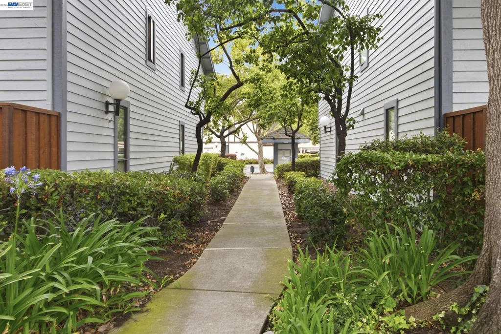 6279 Joaquin Murieta Avenue Newark CA 94560