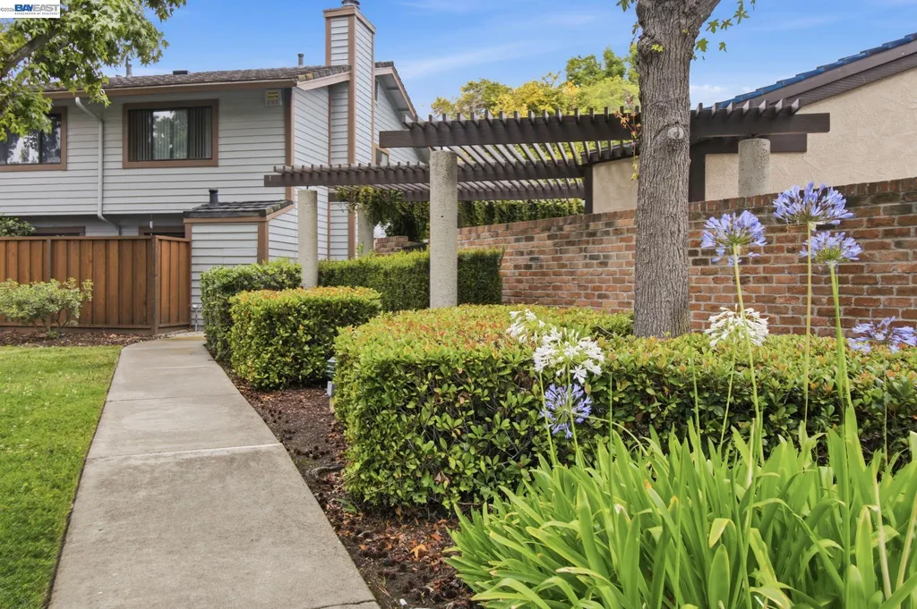 6279 Joaquin Murieta Avenue Newark CA 94560