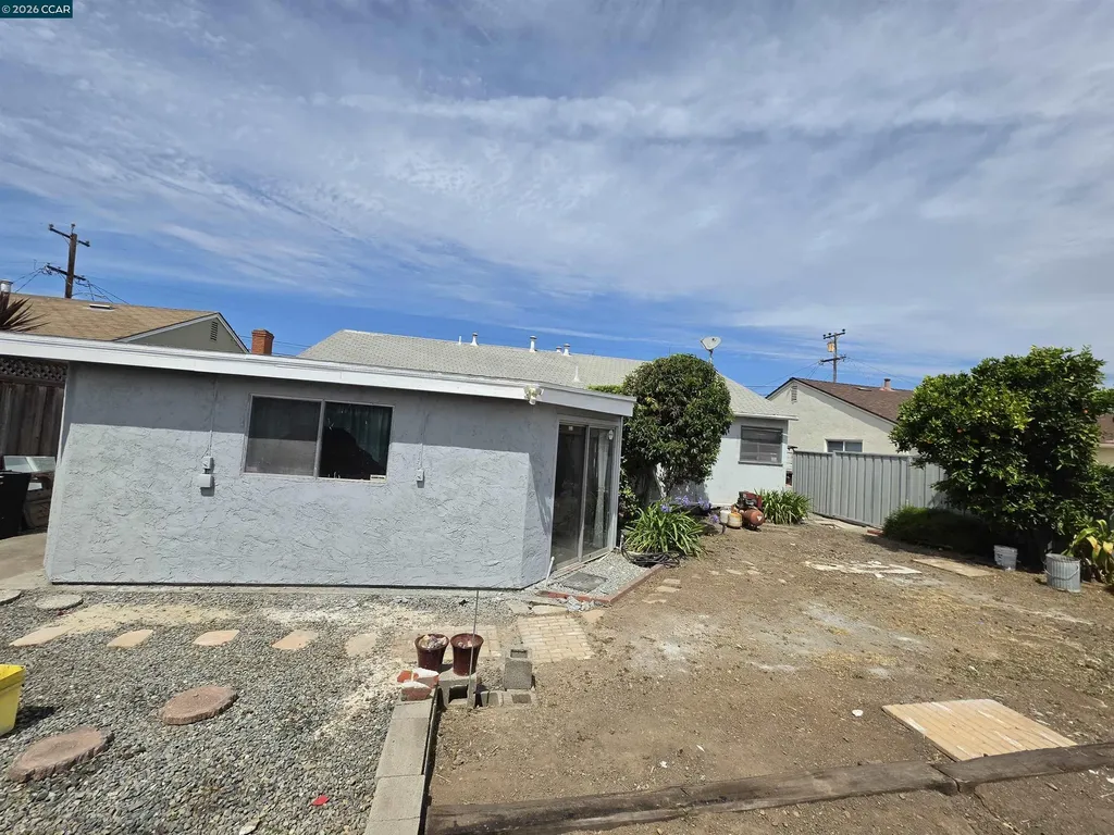 15044 Juniper Street San Leandro CA 94579