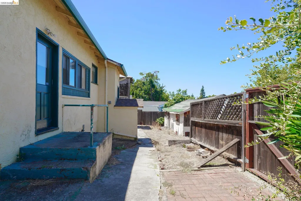 811 6th Street Benicia CA 94510