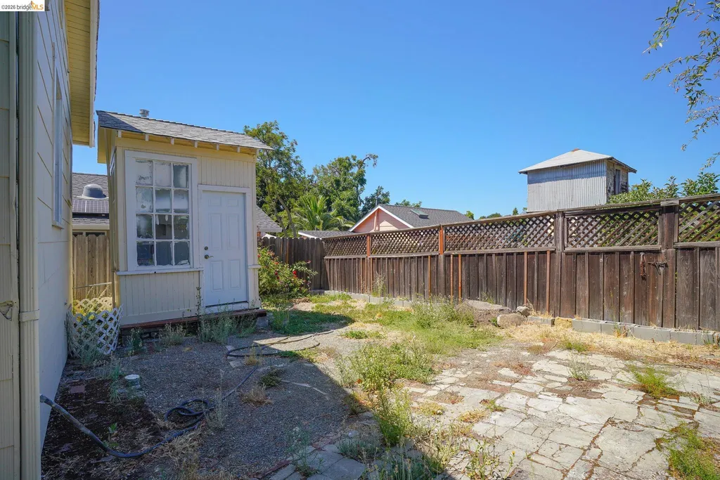 811 6th Street Benicia CA 94510