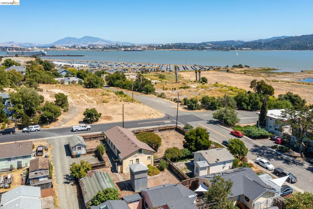 811 6th Street Benicia CA 94510