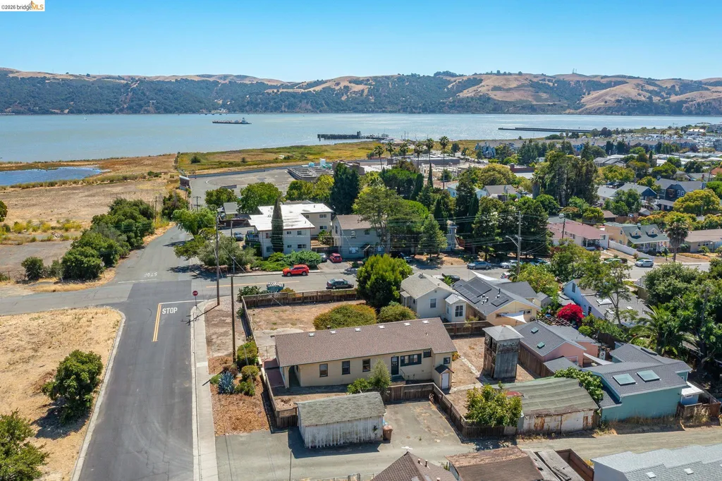 811 6th Street Benicia CA 94510