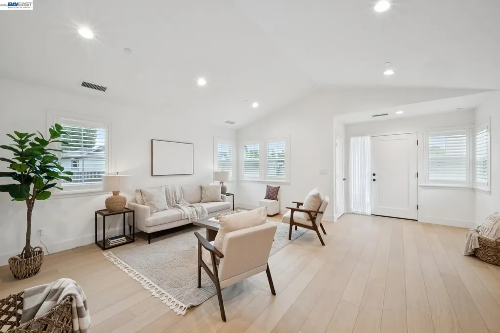 21112 Tyee Court Castro Valley CA 94546
