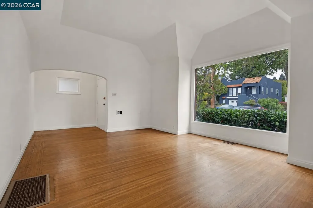 616 Curtis Street Albany CA 94706