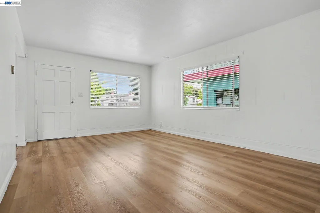 1110 Buena Vista Alameda CA 94501