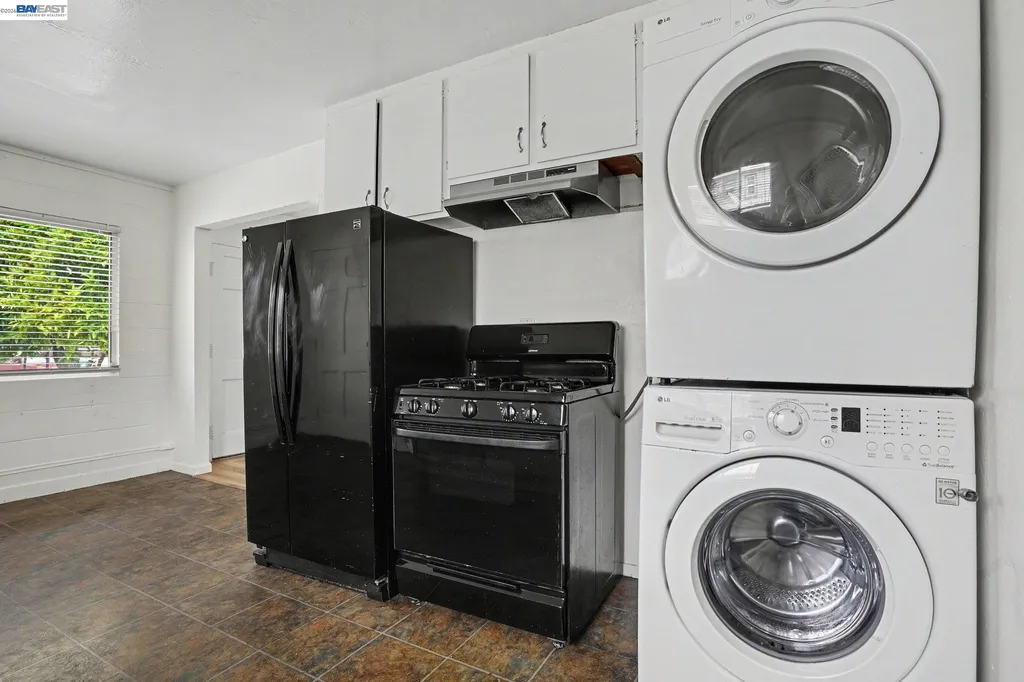 1110 Buena Vista Alameda CA 94501