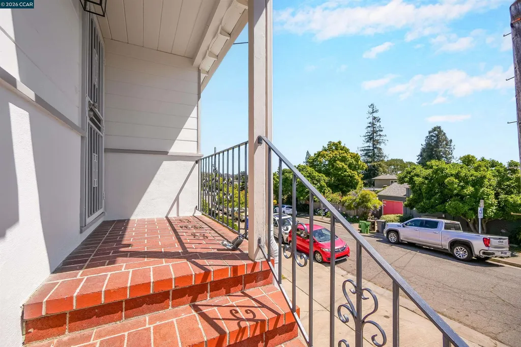 2880 Morgan Avenue Oakland CA 94602