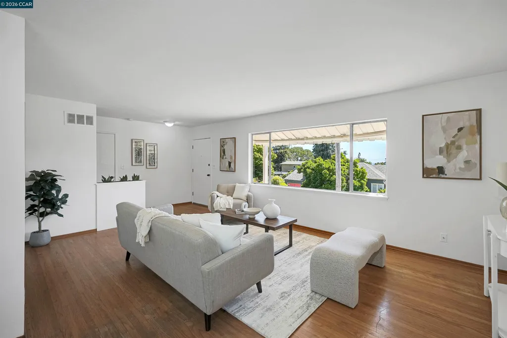 2880 Morgan Avenue Oakland CA 94602